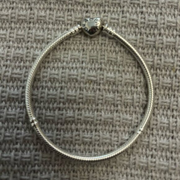 Pandora Bracelet - Picture 2 of 7